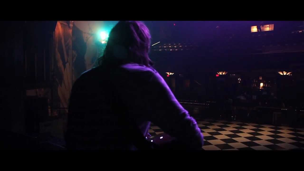Kasabian: Black Whistler - YouTube