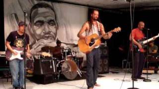 I Got Love For You - Michael Franti Spearhead 9Th Ward
