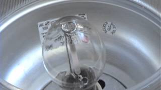 ByL H-8A High Pressure Sodium 100W Hot Restrike.
I do not recommend you try this. I don´t restrict this very hot because i don´t wanna damage it much :). Hope you liked. ByL H-8A High Pressure Sodium 100W Hot Restrike.