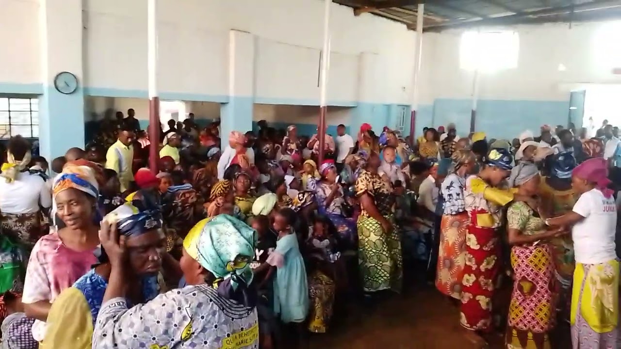 COEUR IMMACULÉ KSBLS Fait une surprise au révérend Père JMarie kalala wa cilanda à kasapa