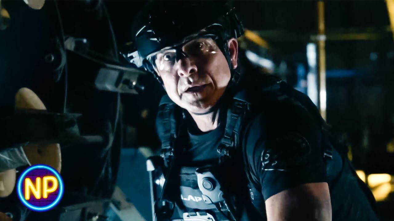 ⁣S.W.A.T. Follows Burglar into Warehouse | S.W.A.T. Season 5 Episode 3 | Now Playing
