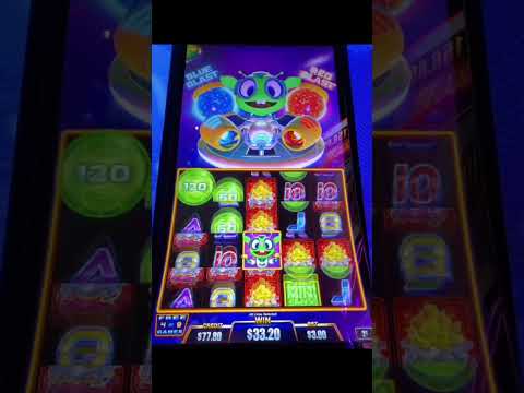 9 Pots Of Gold slot machine