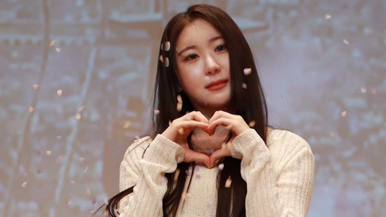 [4K세로] 이채연 (Lee Chaeyeon) 폭죽 포토타임 직캠 (사운드웨이브 팬사인회 / 2022.11.12) - YouTube
