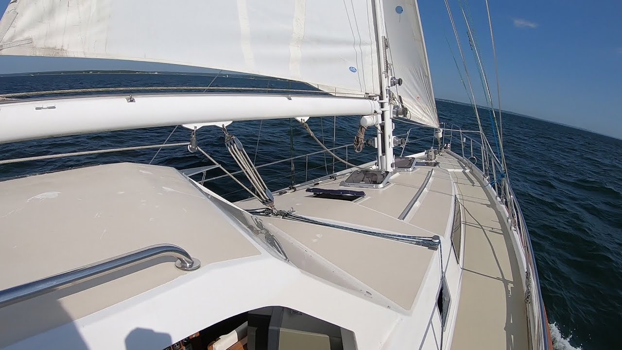 Our First Time Sailing... (Ep 9)