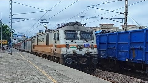 130kmph High-Speed Action: Gomti Express, Vikramshila Express - Race to the Limit! #indianrailways