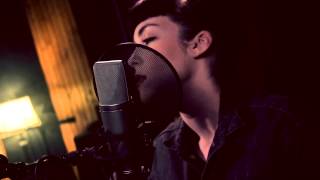 Video thumbnail of "Bill Withers "Ain't No Sunshine" cover by Elise LeGrow"