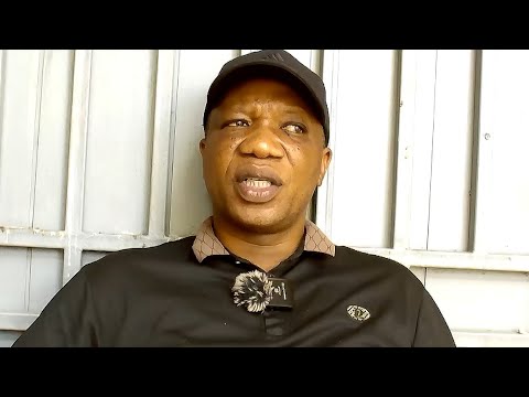 MCHUNGAJI WA SIMBA AWAKA KOCHA FALDU DAVIS KUONDOKA SIMBA AMTAJA MRITHI WA KOCHA FALDU DAVIS