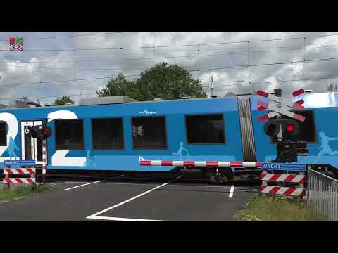 Spoorwegovergang Oldenzaal-West (NL) - 25.6.2022 / Železnicní prejezd / Railroad crossing