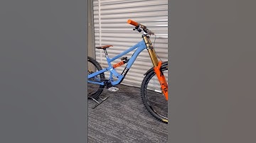 Dream DH Bike Build: Superior Peak 😍