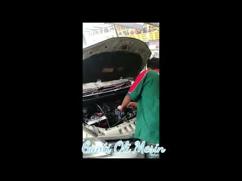 Video: Bagaimana cara mengganti oli mobil saya?