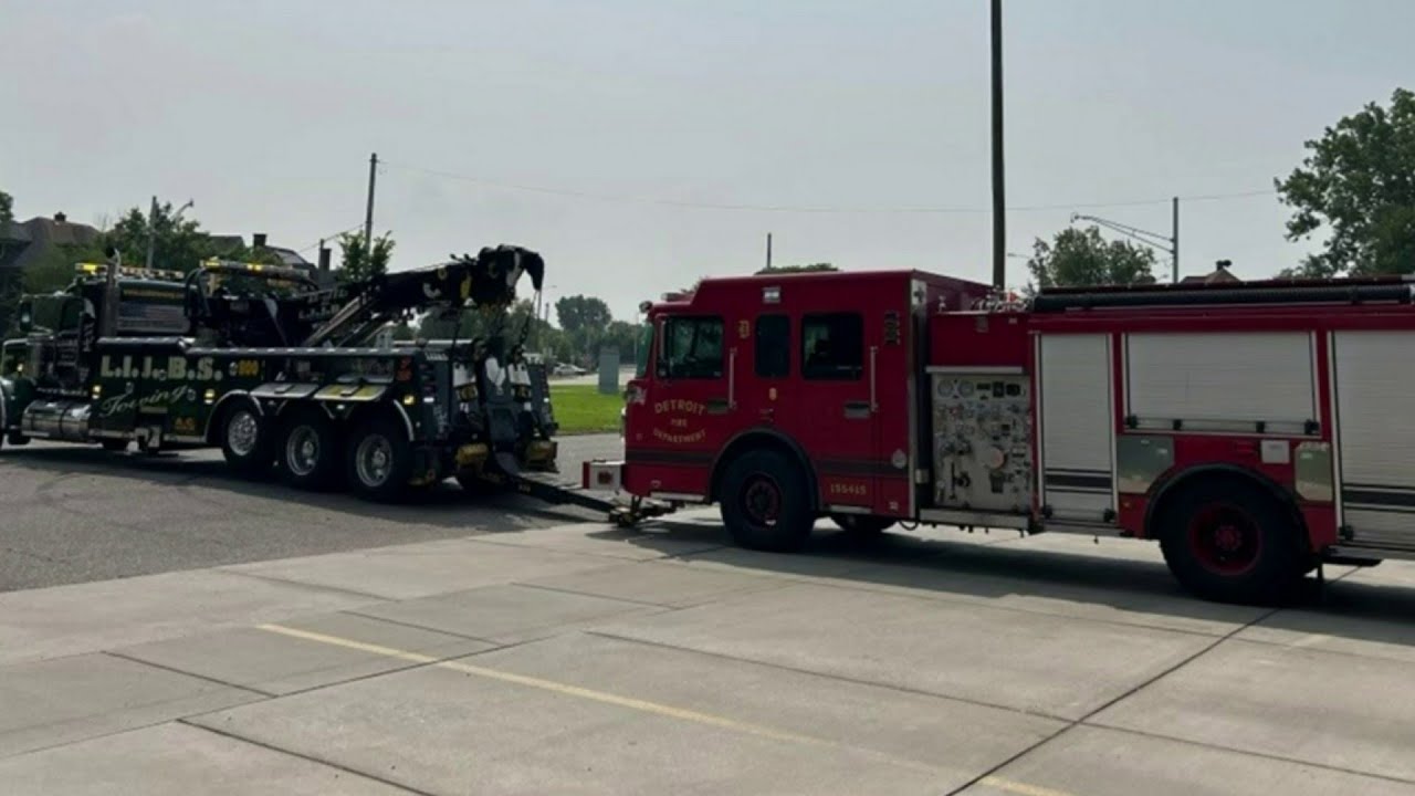 Detroit Firefighters Report Another Issue With Fire Truck During detroit-firefighters-report-another-issue-with-fire-truck-during