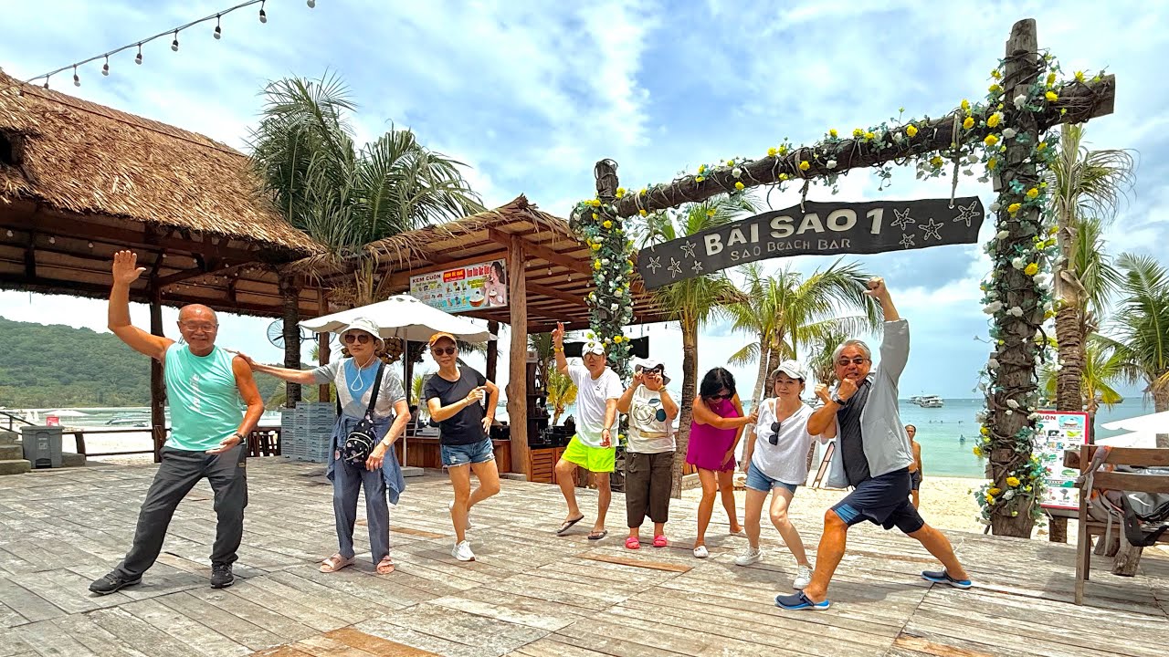 Fun day visit on Bãi Sao Beach in Phû Quǒc Vietnam