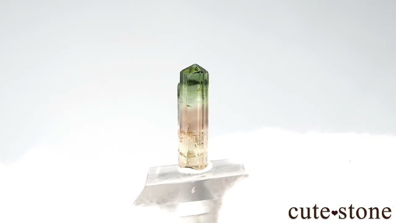 ブラジル Barra do Salinas産 トルマリンの原石 No.3 - cute stone -