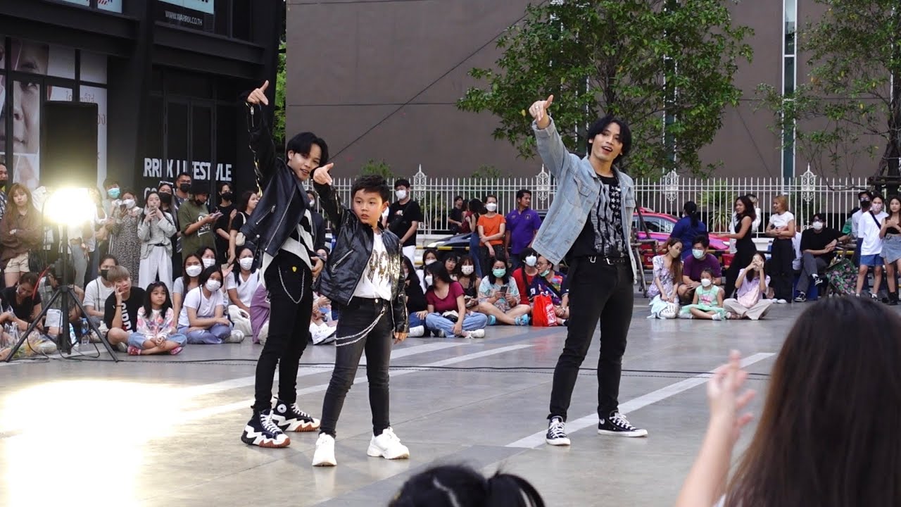 Cover BTS - Dynamite + MIC Drop + ‘Run BTS’ By 2MIN X SIAM - YouTube