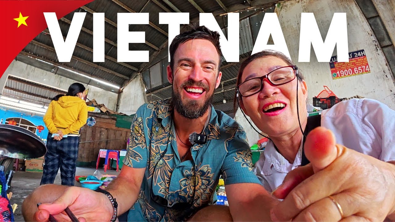 Hanging With The Locals In Vietnam 🇻🇳
