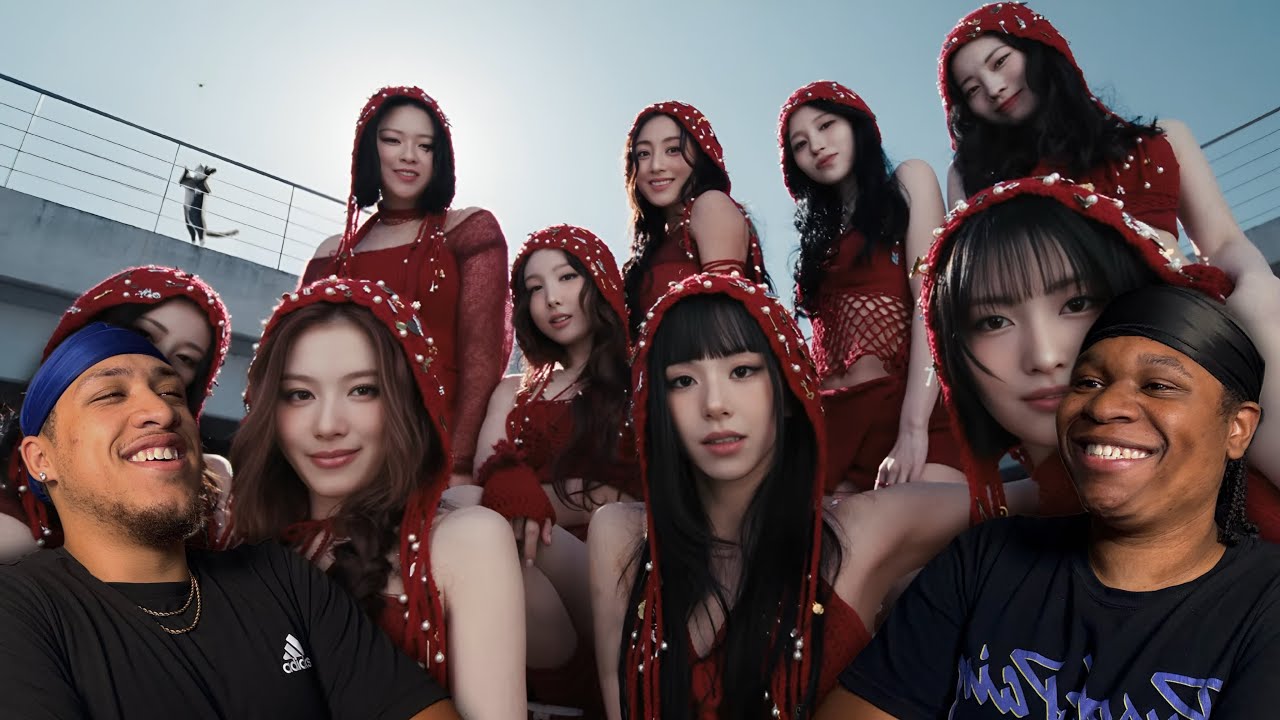 QUEENS ARE BACK!!! | TWICE 