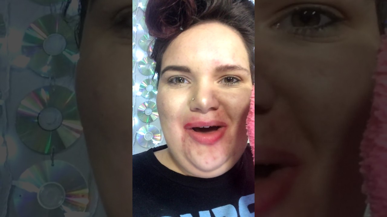 MAGIC MAKEUP ERASER GLOVE?! First Impressions + Demo + Review YouTube