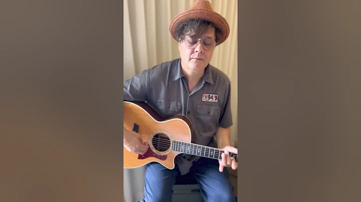 Ron Sexsmith Sings 'Fallen' from Montreal Hotel Ro...