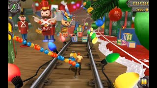 Temple Run 2 - Winter Toyland Gameplay screenshot 2
