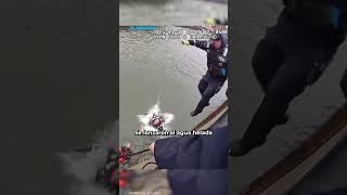 Rescate heroico en Brooklyn: Policías saltan al agua helada