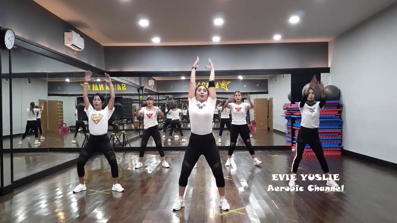 Senam Aerobik Untuk Mengecilkan Perut Serta Paha By Evie Yuslie | Senam Aerobik Dan BodyLanguage