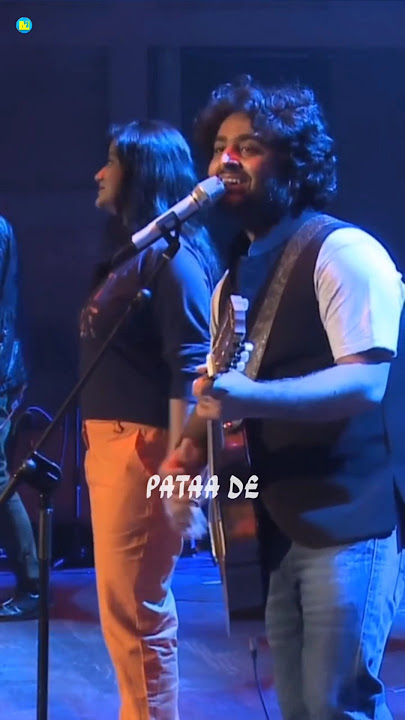 Chahun Main Ya Naa β€οΈπ₯° Arijit Singh Live Singing in Concert | Aashiqui 2 | Lyrics M1 #arijitsingh