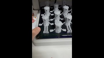 Printing 12 Robots at Once with a 3D Printer