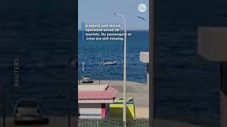 Egyptian tourist submarine sinks in Red Sea, killing Russian tourists #Shorts