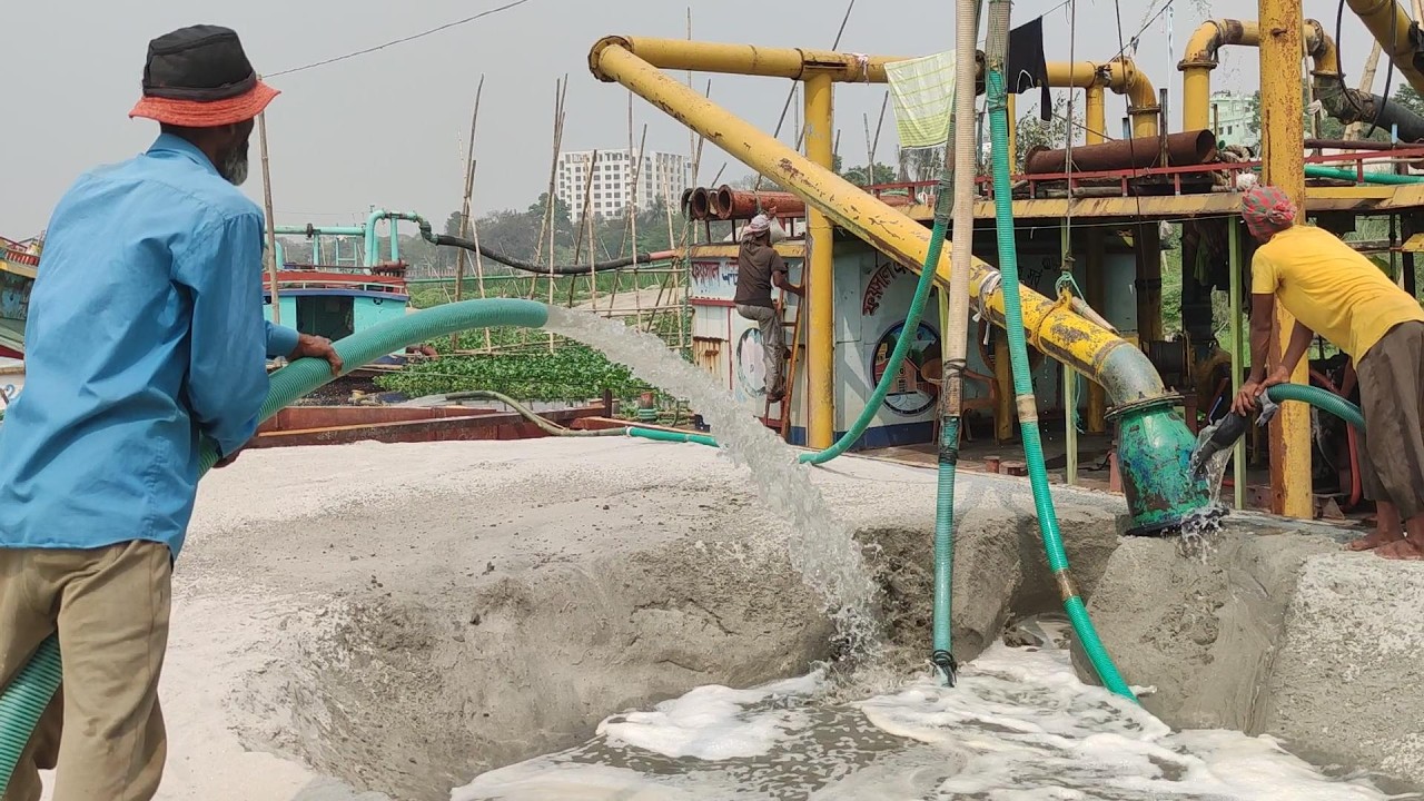 Incredible Teamwork: Operating a Massive Sand Dredge Pump! | Sand Flow Chronicles