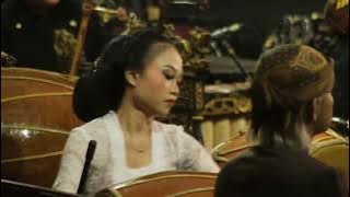Adegan kiprah klana - kendang Angelia Maharani