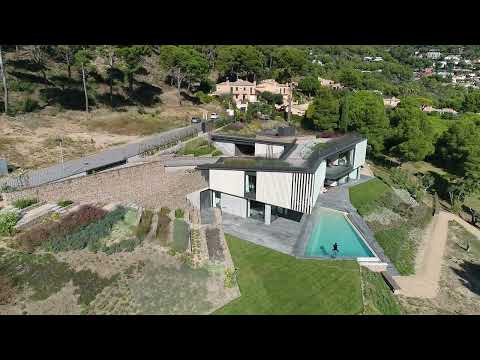 Casa Feliz Begur por SALA FERUSIC Architects