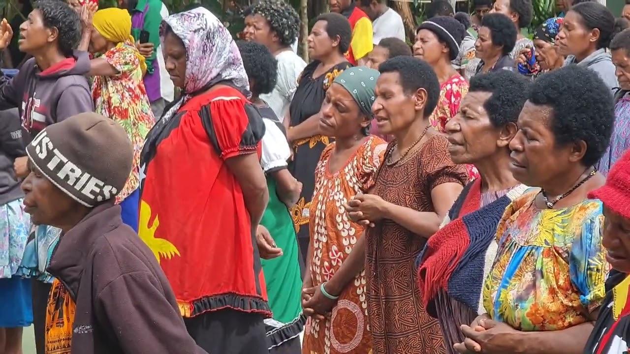 Opening of Kalina Pulpit for John:1:1- Mt Hagen,  WHP