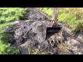 FAZENDO VALA DE ESCOAMENTO CONTINUAÇÃO- Escavadeira hidráulica (ep 2 )op iago
