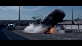Unhinged - Car Chase Scene \/ Median Crash (1080p)