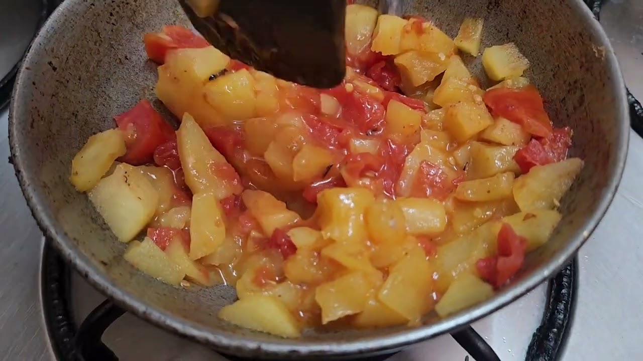 LRC's Kitchen presents Apple Chutney