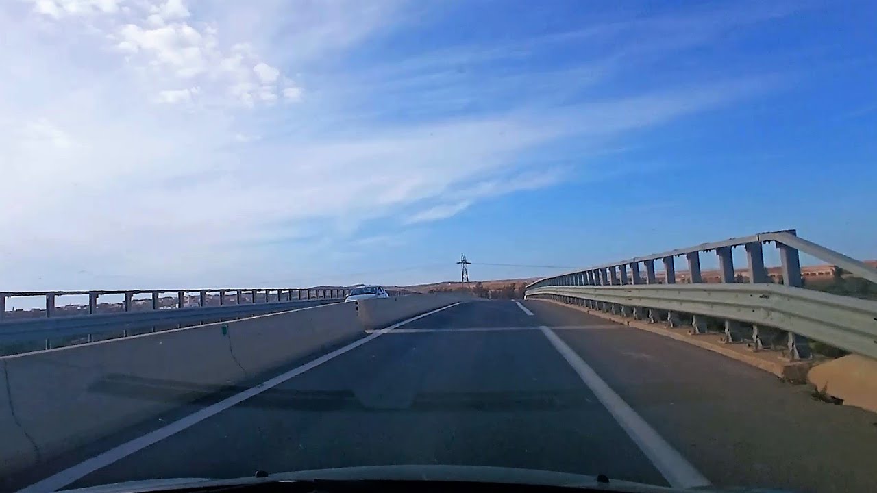 تابعو جولة جديدة على الطريق عند مخرج مدينة سيدي بلعباس بإتجاه الطريق السيار نحو تلمسان