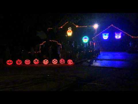 Halloween Decorations 2014, Adams Family Light Show. Thomas Halloween Naperville