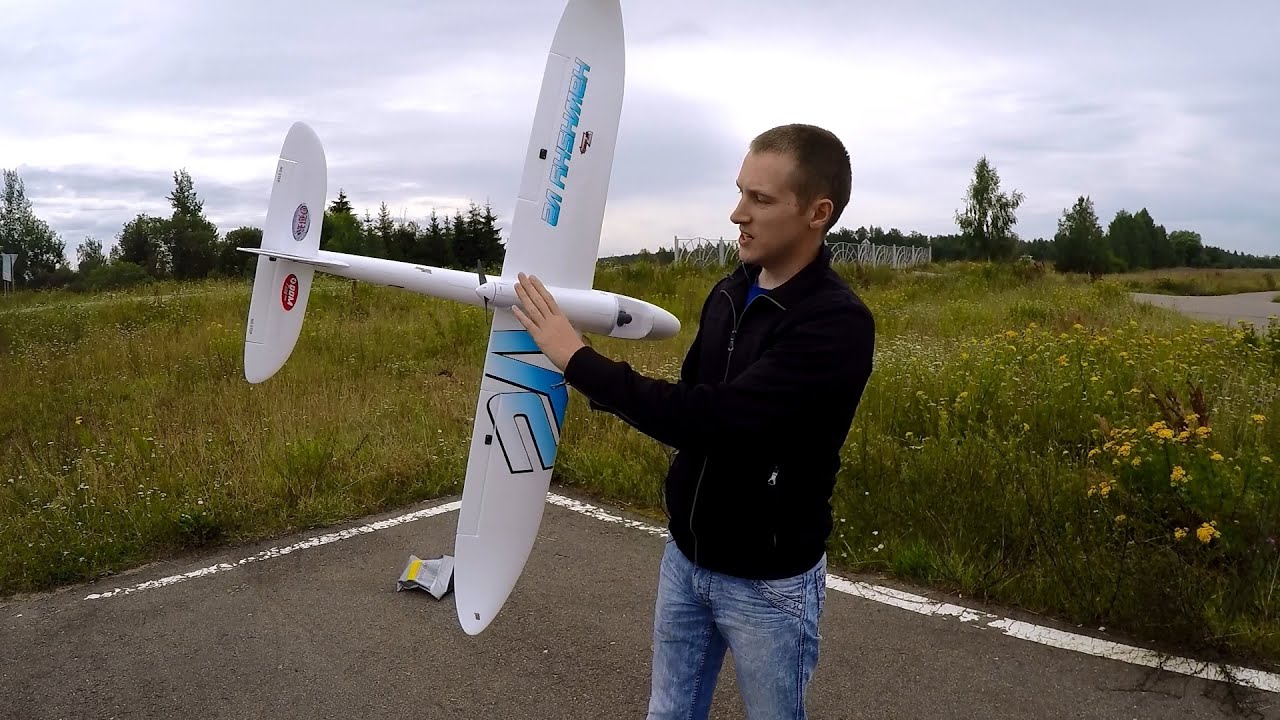 Радиоуправляемый самолет Dynam Hawk Sky .... сборка и полет.