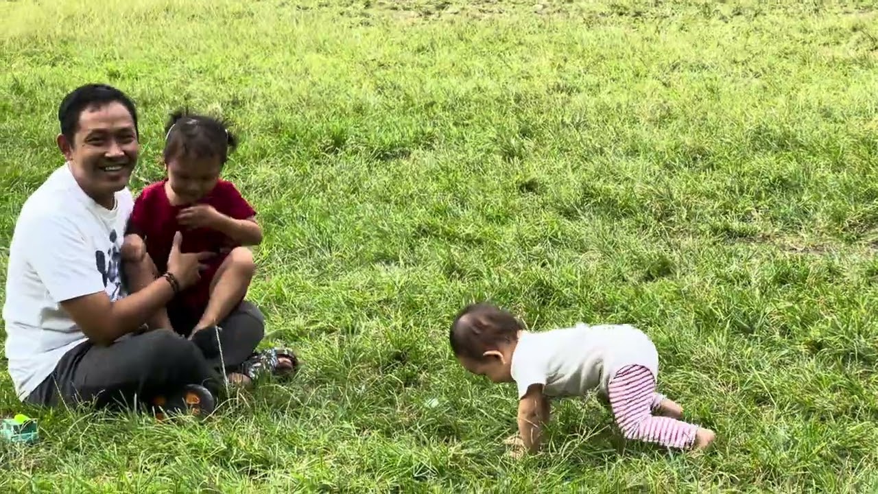 Danen gak mau kesentu rumput kakinya 🤣😂🥰