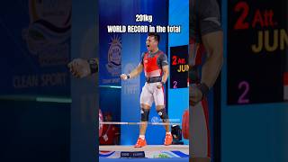 Rizki setting the world record to be selected for Paris 2024! #weightlifting