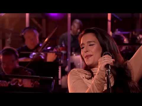 Jessie Ware performs 'Pearls' live BBC Radio 2