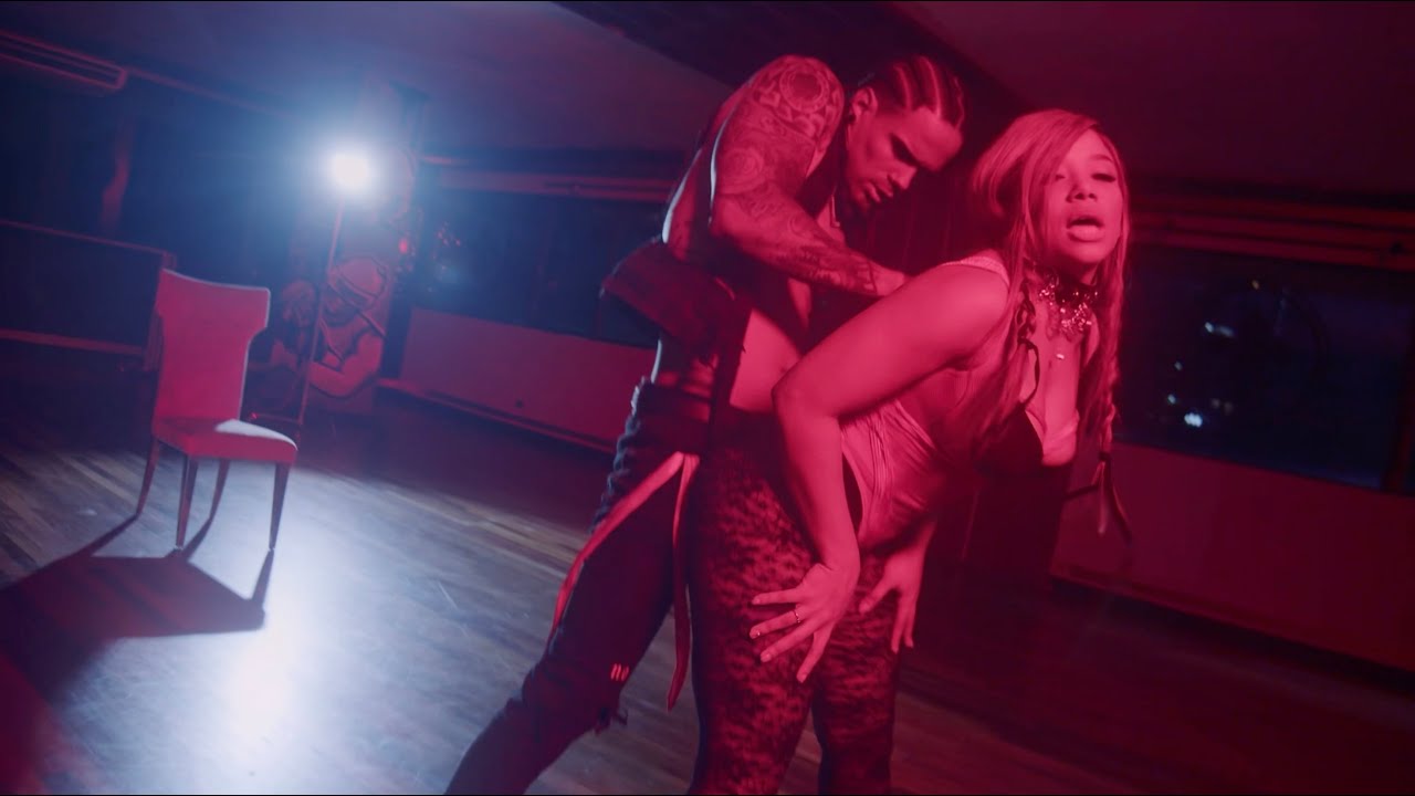 Watch Chelsy - FALDITA | Video Oficial on YouTube Watch Chelsy - FALDITA | Video Oficial on YouTube