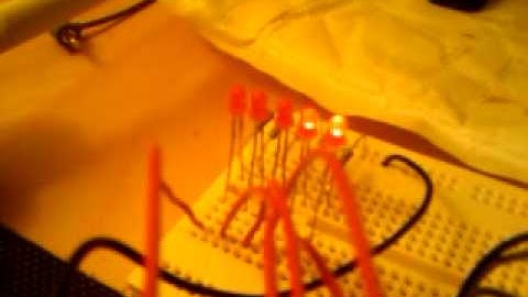 Simple Arduino fading knightrider light + potentiometer