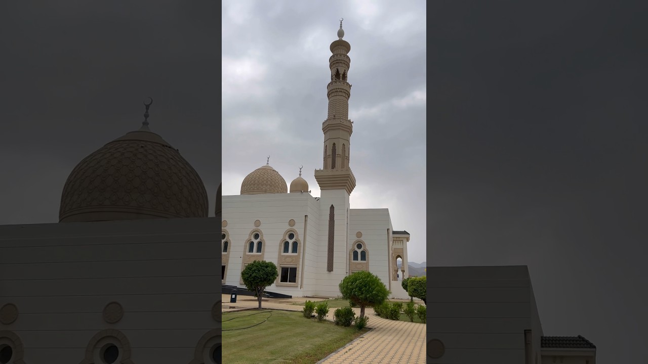 Beautiful Mosque 🕌 With surrounding Flowers 💐 