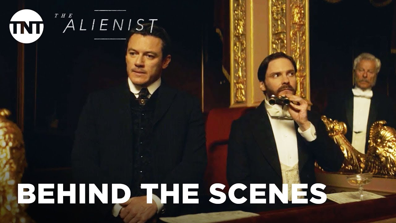 The Alienist New York In 1896 With Daniel Brühl Luke Evans Dakota Fanning Season 1 Bts Tnt