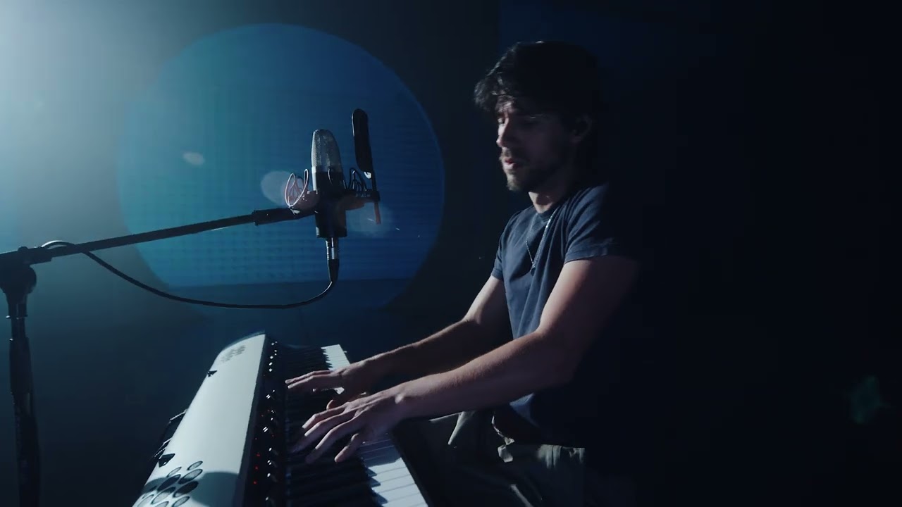 Vincent Lima - Captured (Stripped)