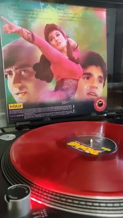 Mouka Milenga To Hum(Dilwale) on Vinyl LP Record🥳 #raveenatandon #nadeemshravan #ajay #sunielshetty