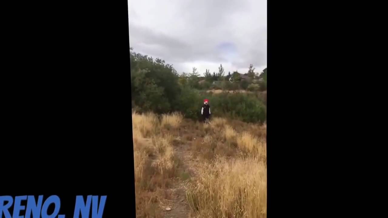 Creepy Clown | MORE Scary Clown Sightings Compilation (OCTOBER 2016 HALLOWEEN)