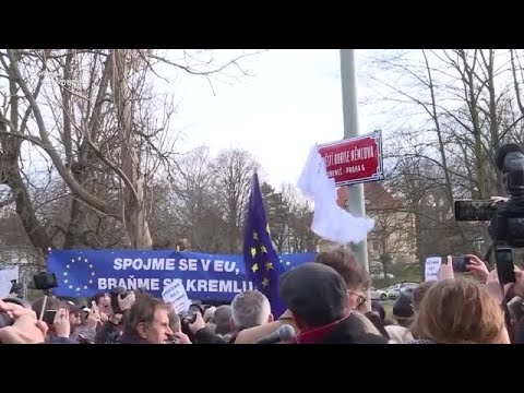 პრაღა: რუსეთის საელჩო ბორის ნემცოვისა და ანა პოლიტკოვსკაიას \"ტყვეობაში\"