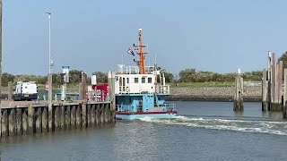 Die Onkel Otto (Frachtschiff) verlässt Hafen ASMR - Onkel Otto (cargo ship) leaving the harbor LoFi